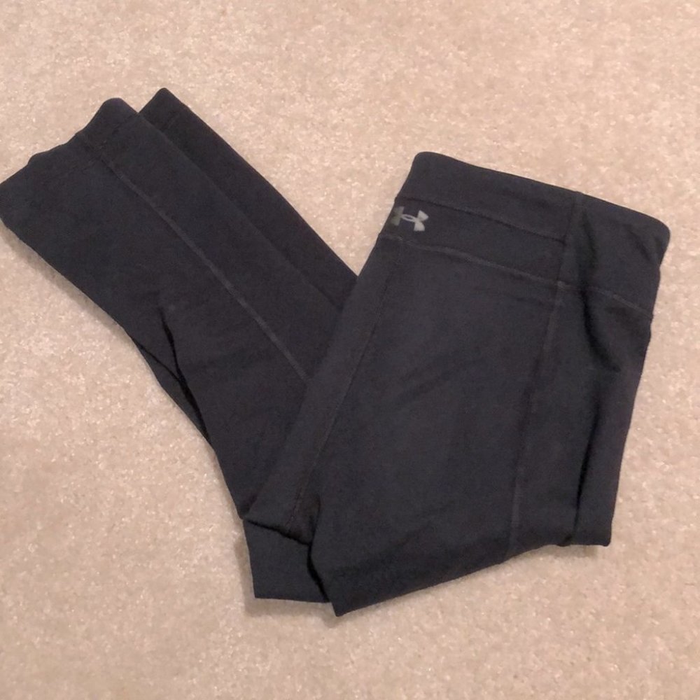 Under Armour Cropped Yoga Leggings